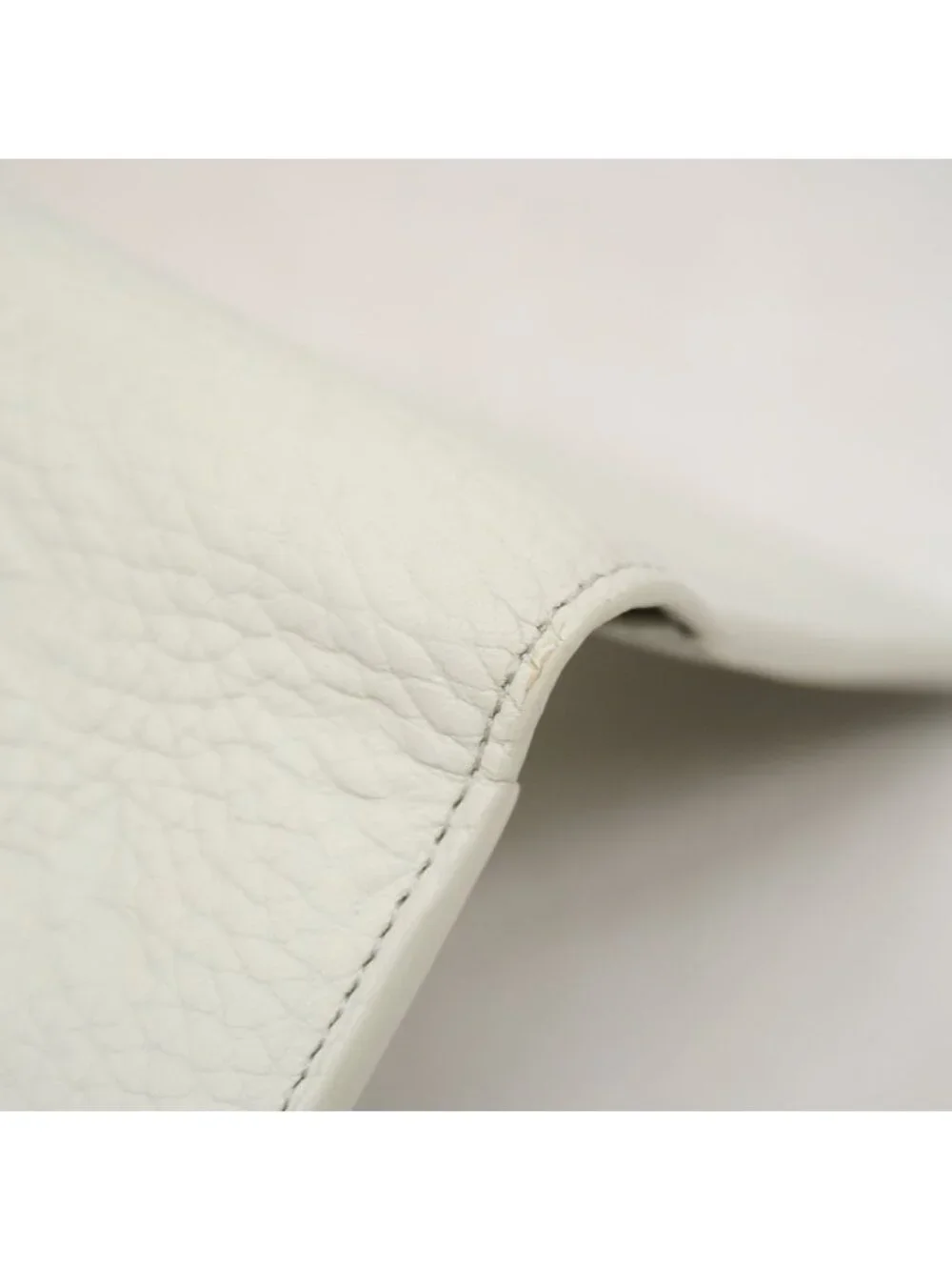 Louis Vuitton Billfold Monogram Taurillon Portefeuille Multiple Light Gray